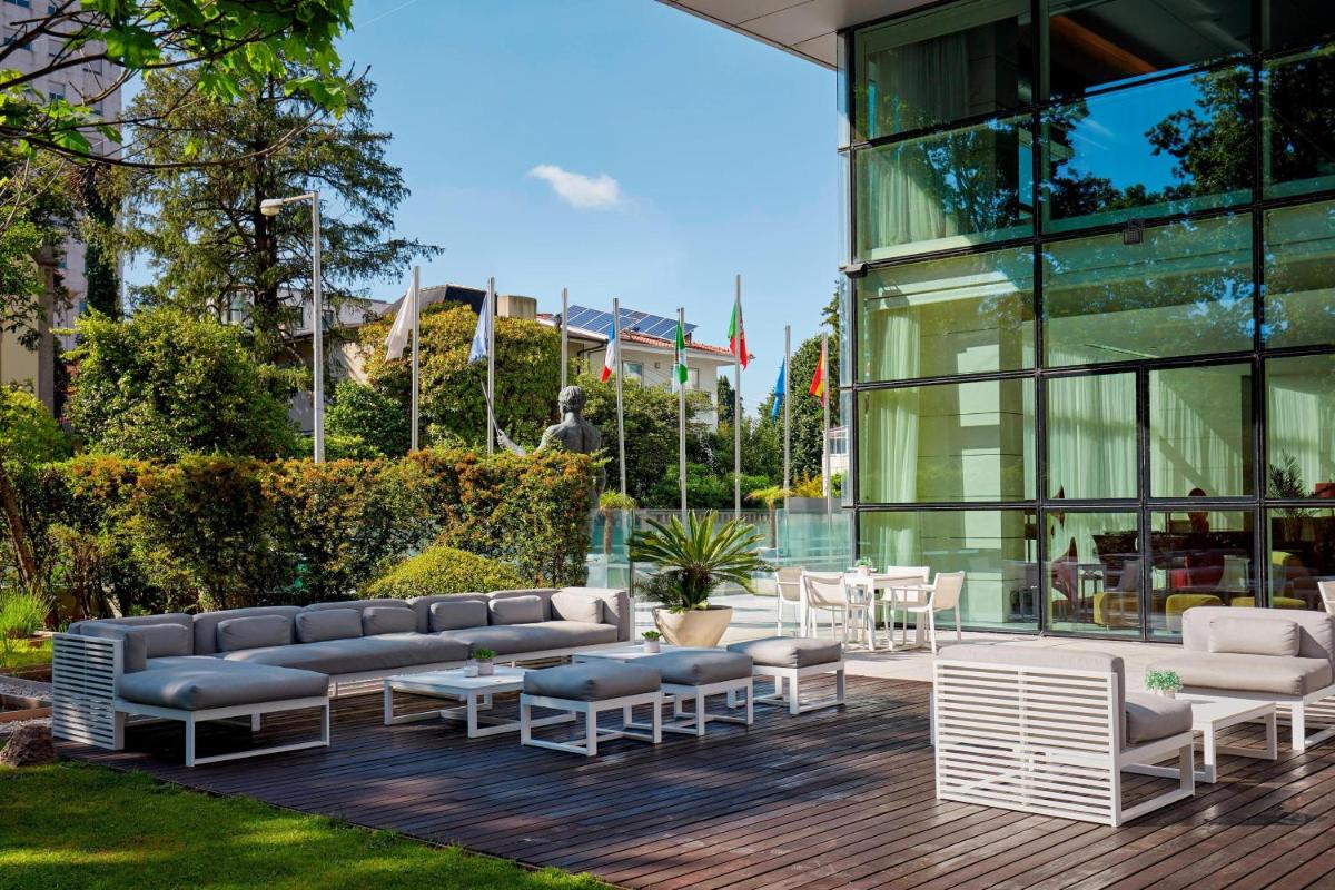 Uma área de estar em Sheraton Porto Hotel & Spa