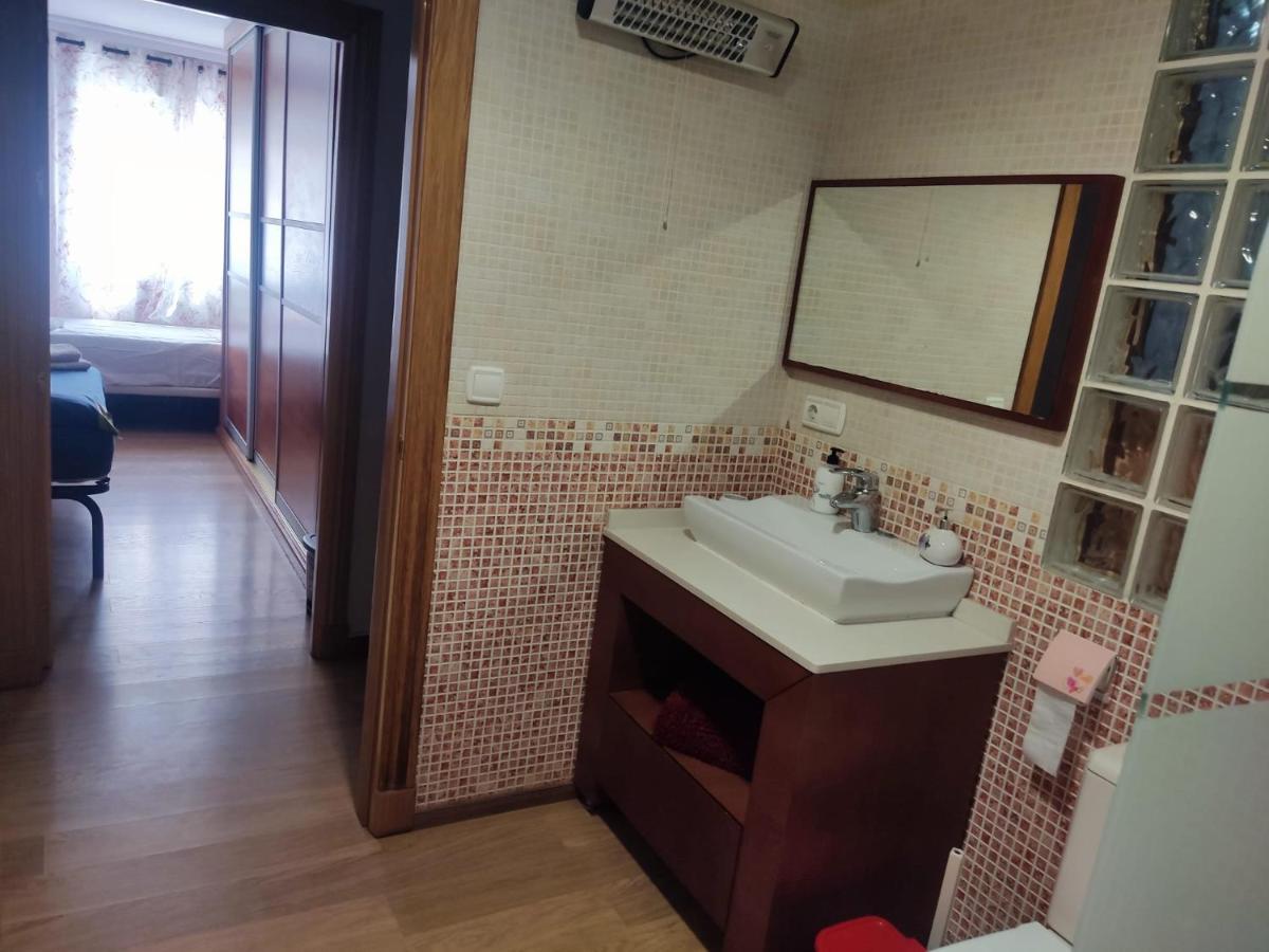 rebalaje IIII - Housity