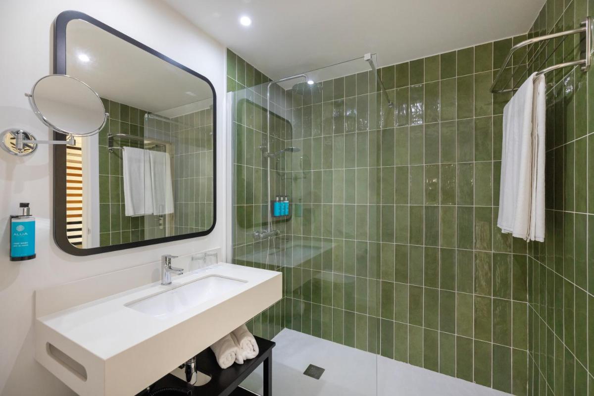 Un baño de AluaSoul Costa Adeje - Adults Only