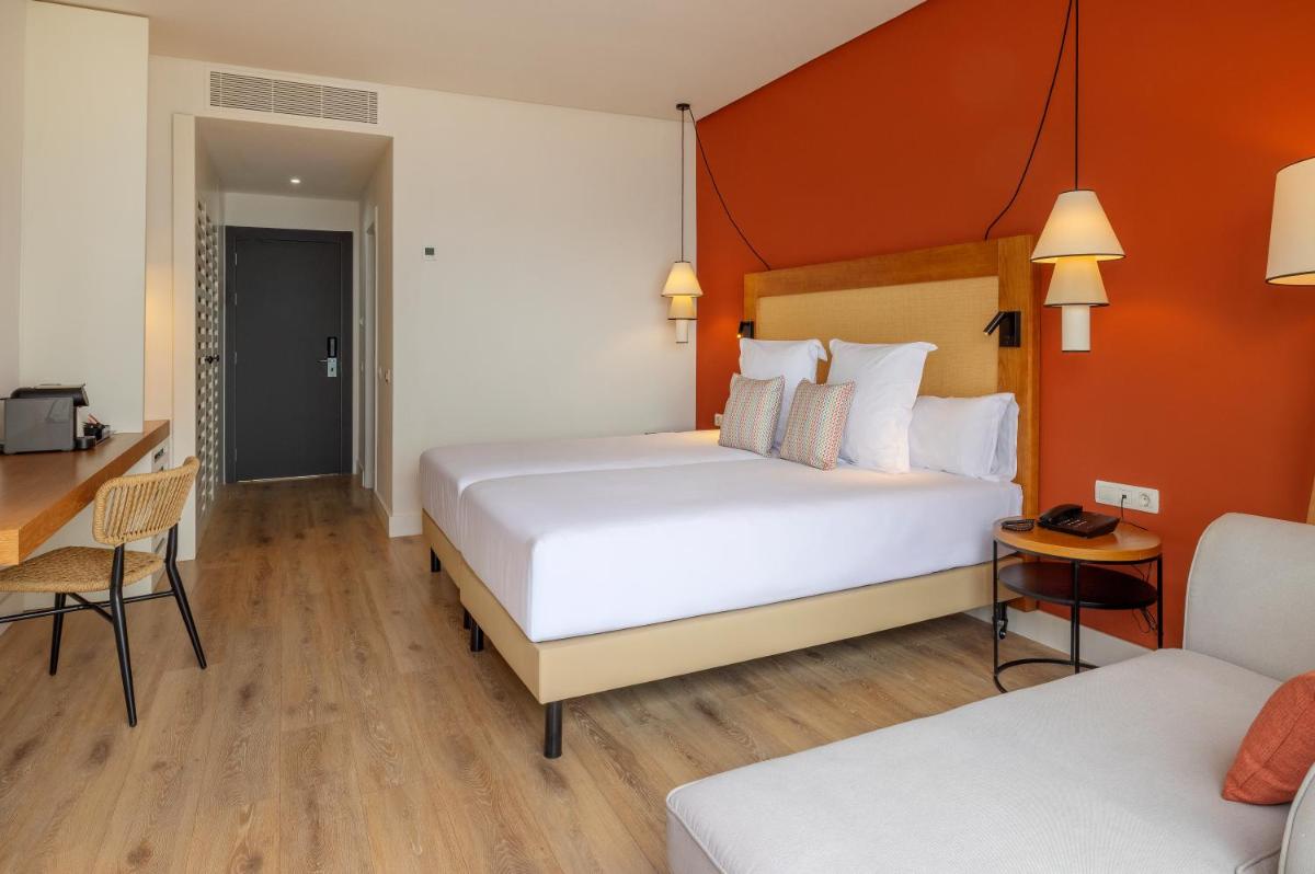 Cama o camas de una habitación en AluaSoul Costa Adeje - Adults Only