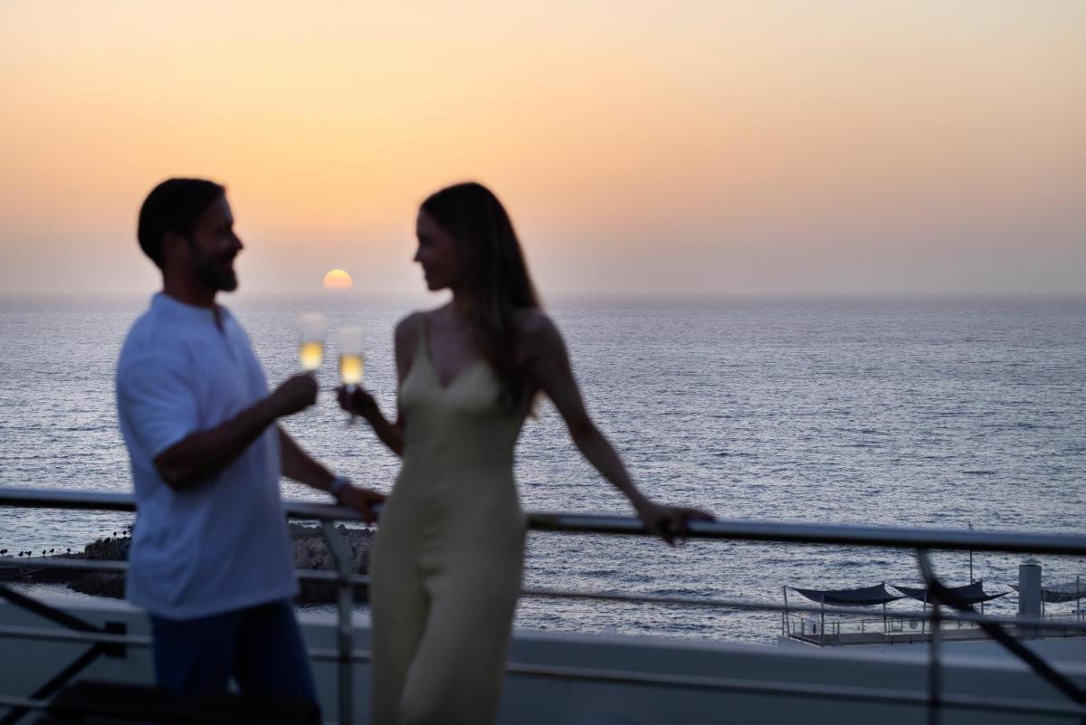 Clientes alojados en AluaSoul Costa Adeje - Adults Only