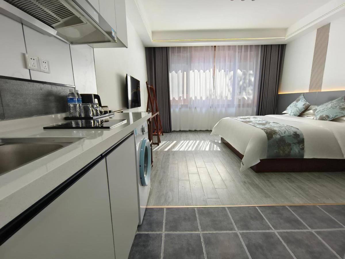 Zhangjiajie Borui Hotel - Tianmen Mountain 张家界泊睿庭院酒店 - Housity