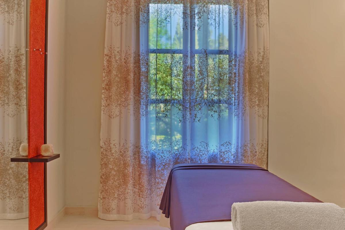 Cama o camas de una habitación en Sheraton Mallorca Arabella Golf Hotel