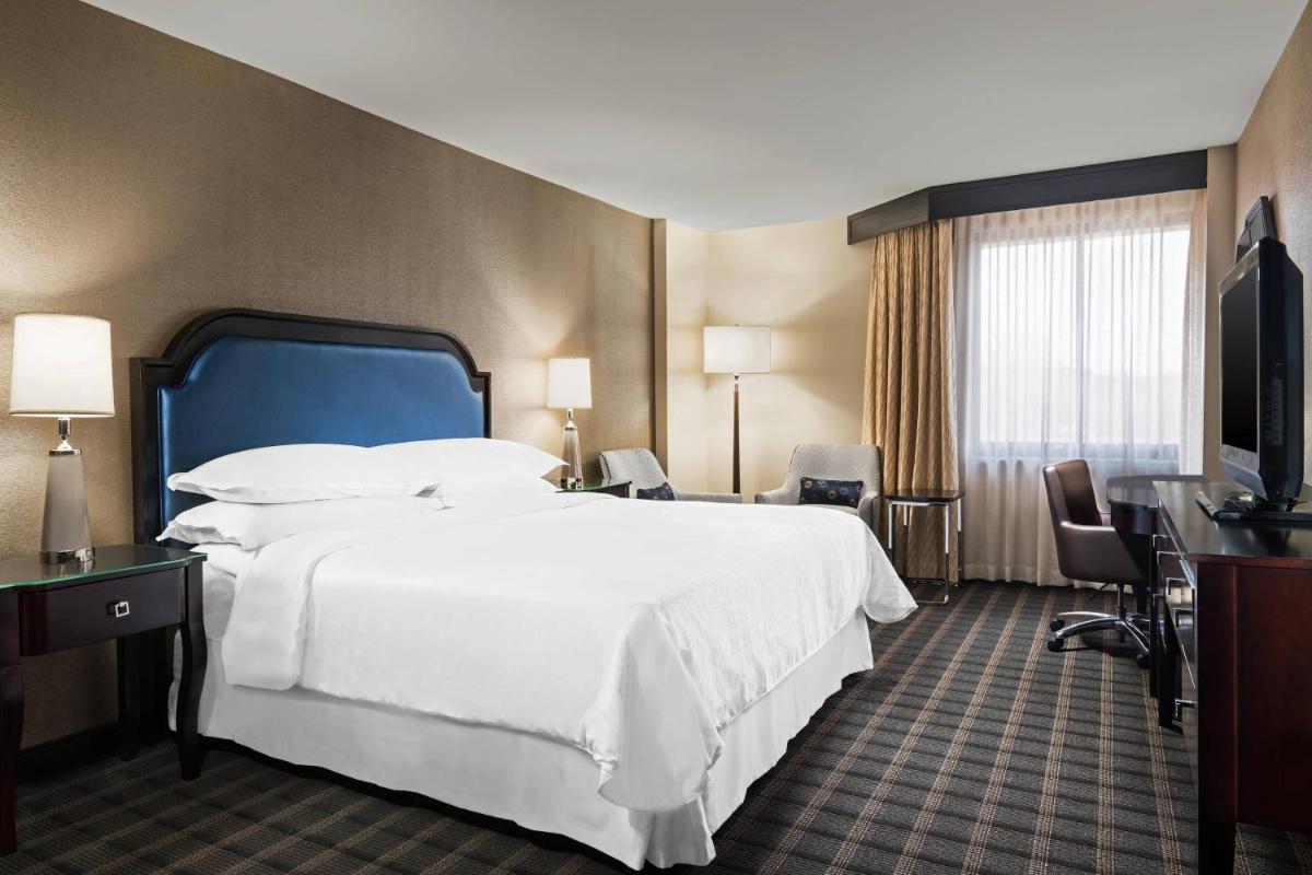 Sheraton Charlotte Airport - Hizvo