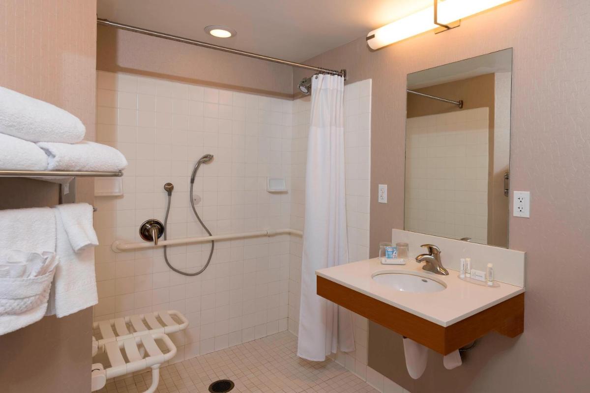 SpringHill Suites Detroit Auburn Hills - Housity