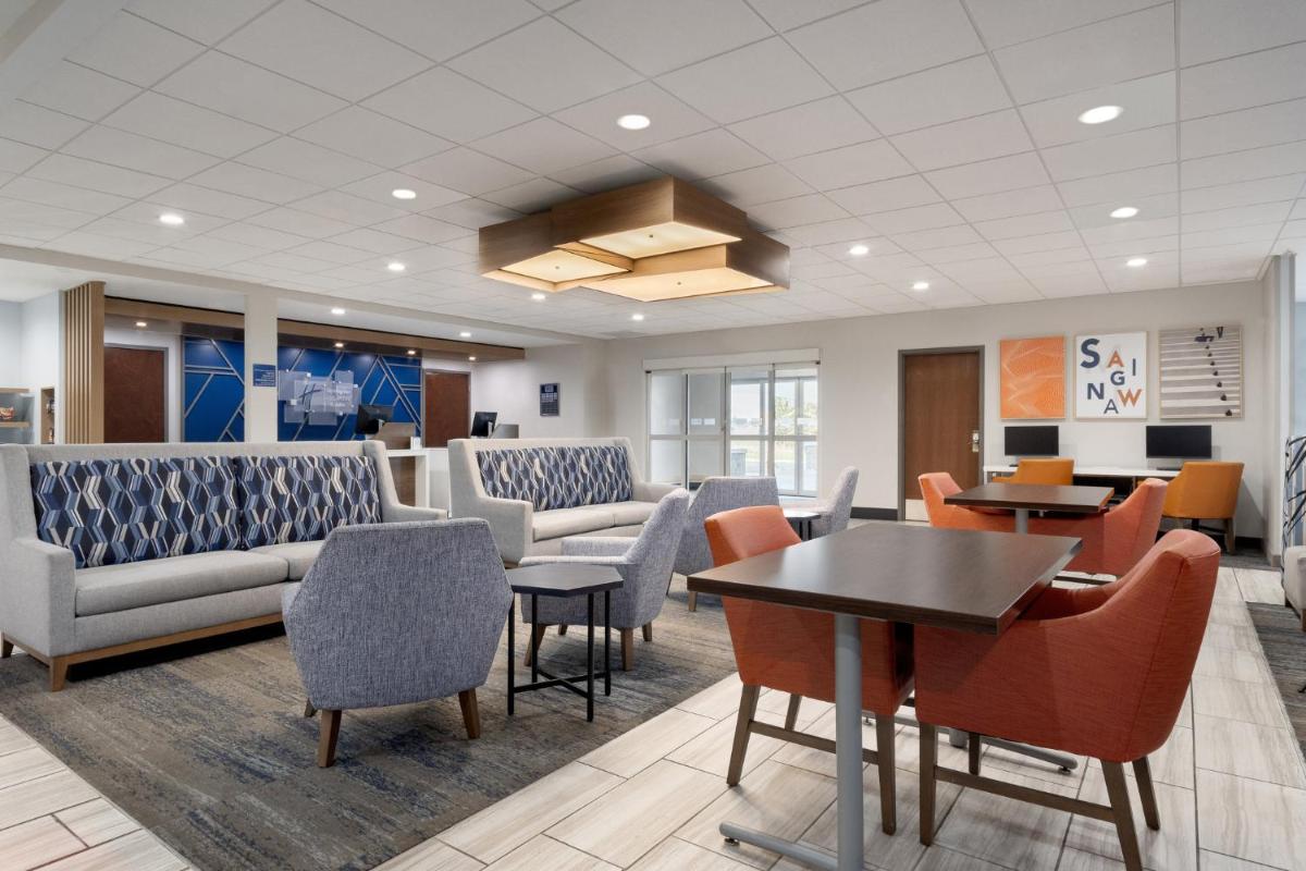 Holiday Inn Express Hotel & Suites Saginaw by IHG - Housity
