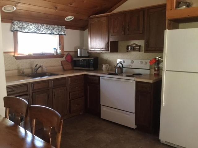 Blueberry Hill Motel - Housity