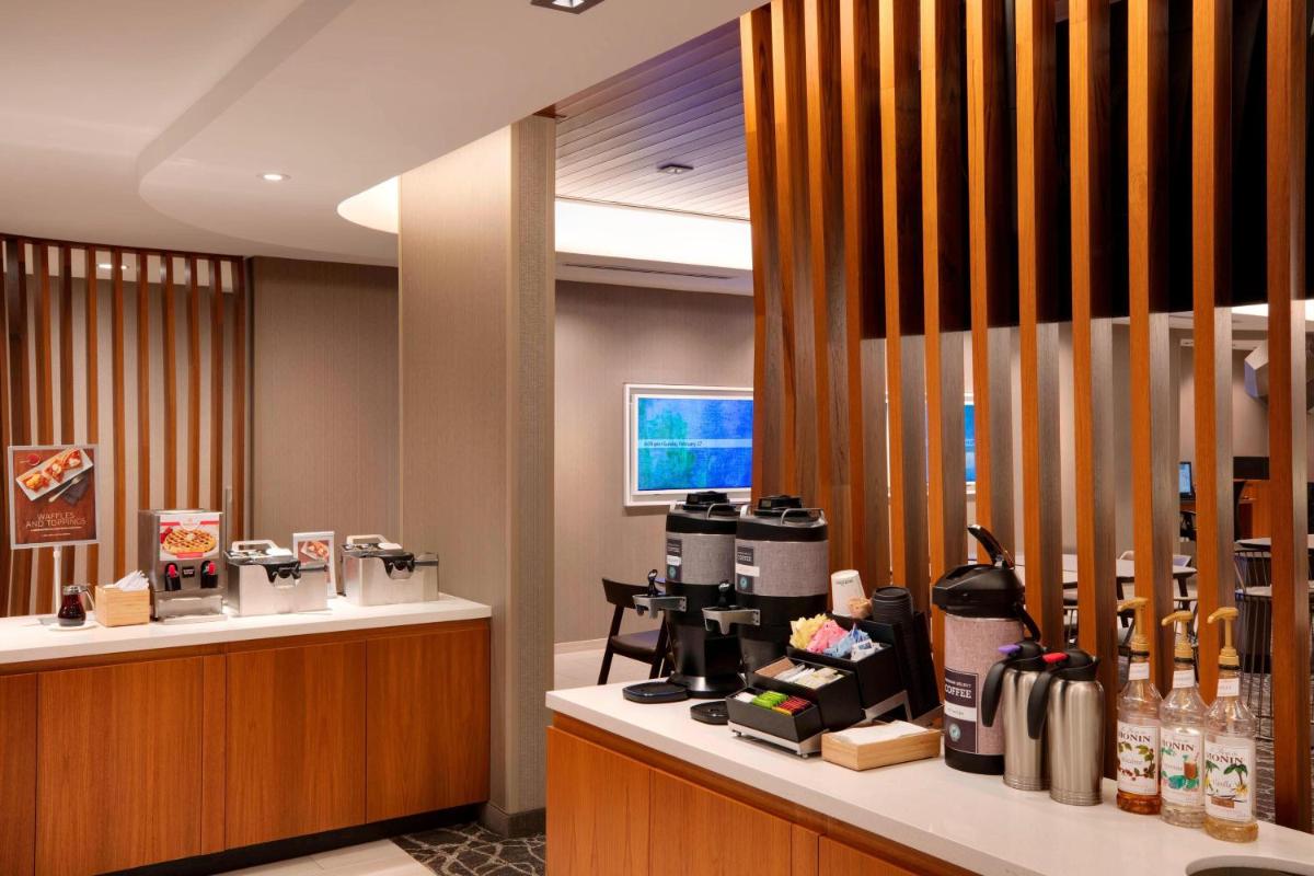 SpringHill Suites by Marriott Hampton Portsmouth - Housity