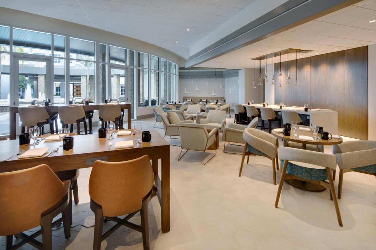 Sheraton Suites Fort Lauderdale West - Housity