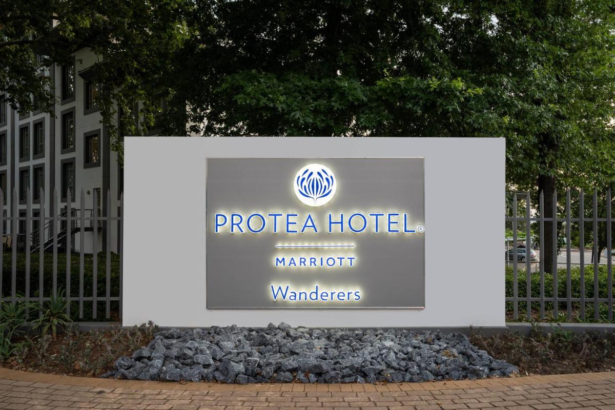 Protea Hotel by Marriott Johannesburg Wanderers - Hizvo