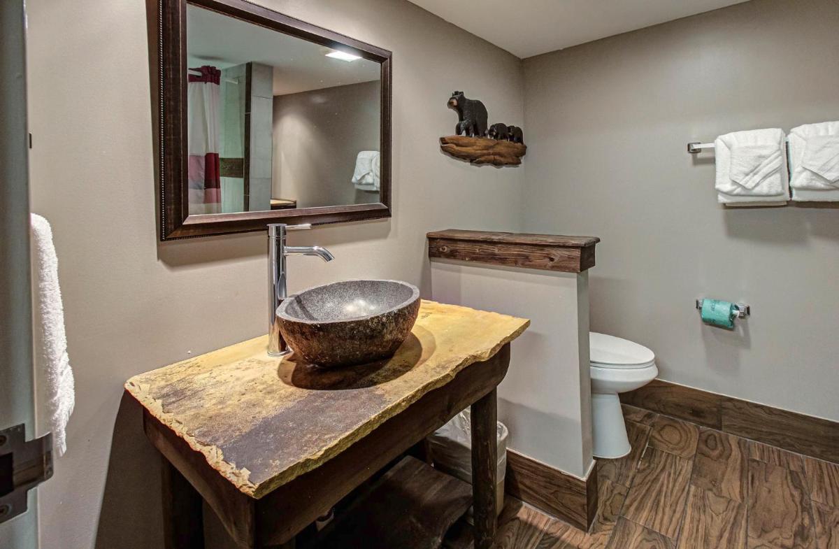 Brookside Lodge - Housity