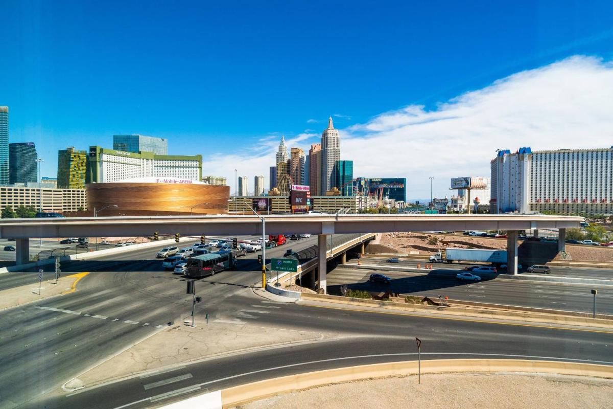 TownePlace Suites By Marriott Las Vegas Stadium District - Housity