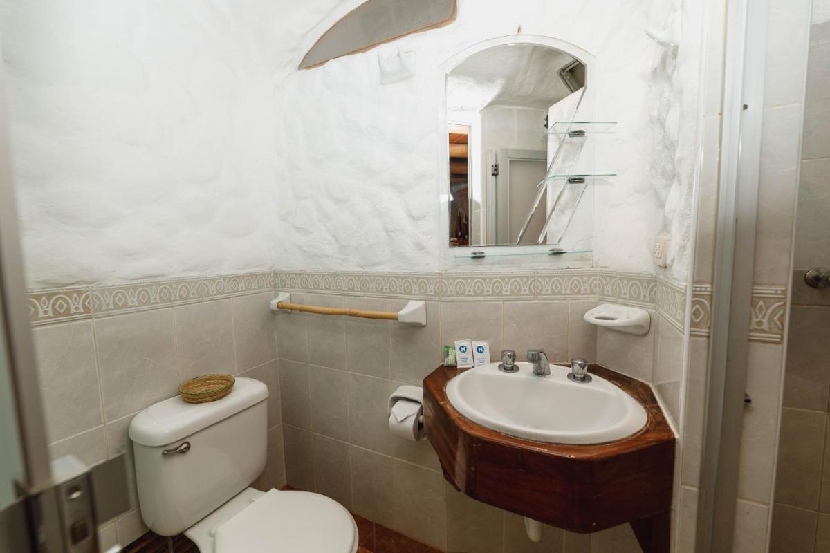 Hostal Madre Tierra - Housity