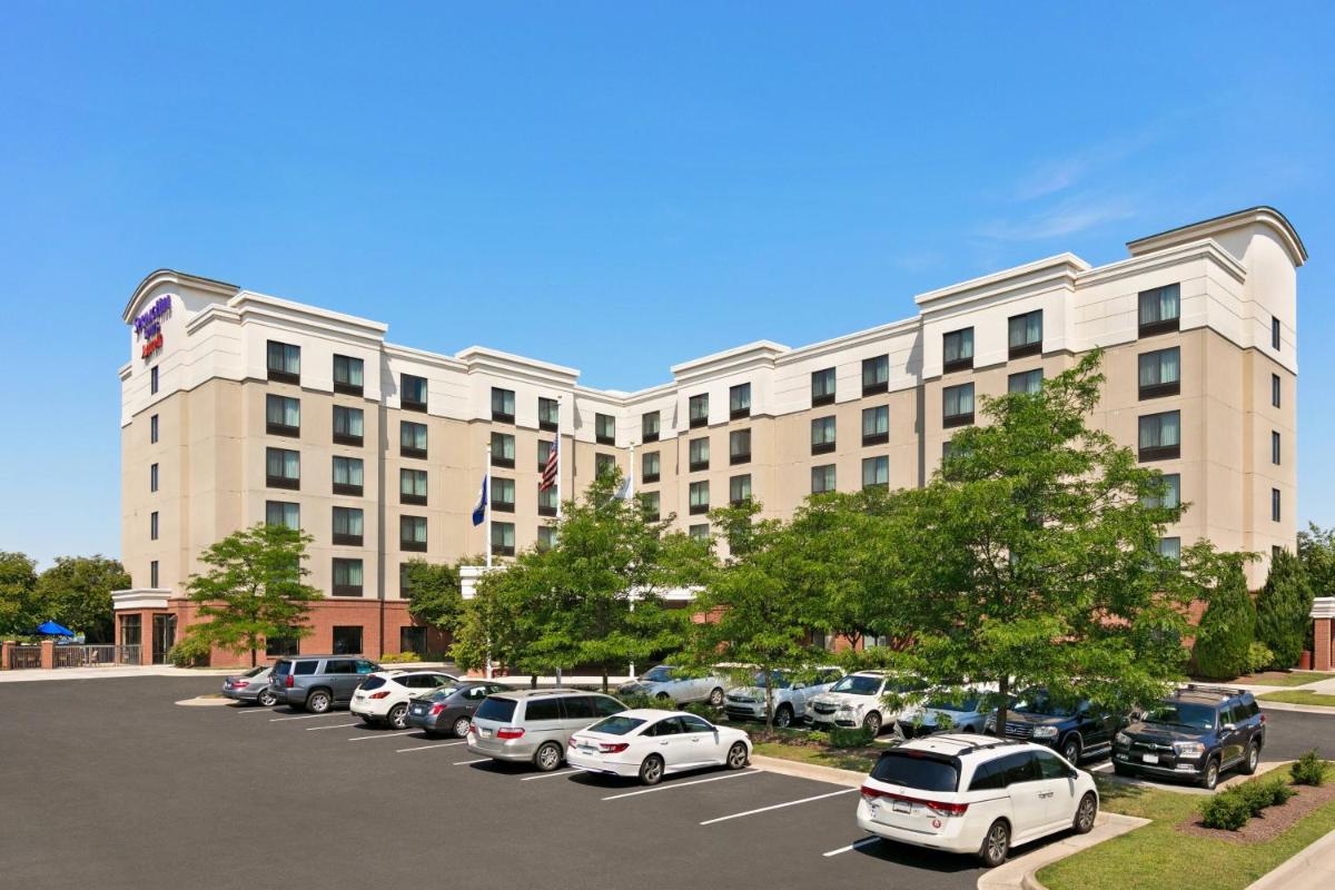 SpringHill Suites Dulles Airport - Housity