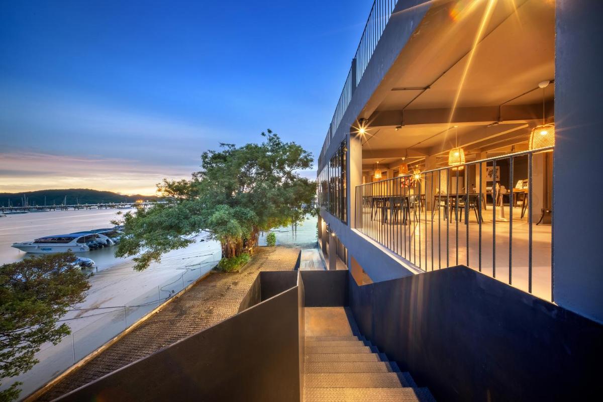 Arch39 Phuket Beach Front - SHA Plus - Housity
