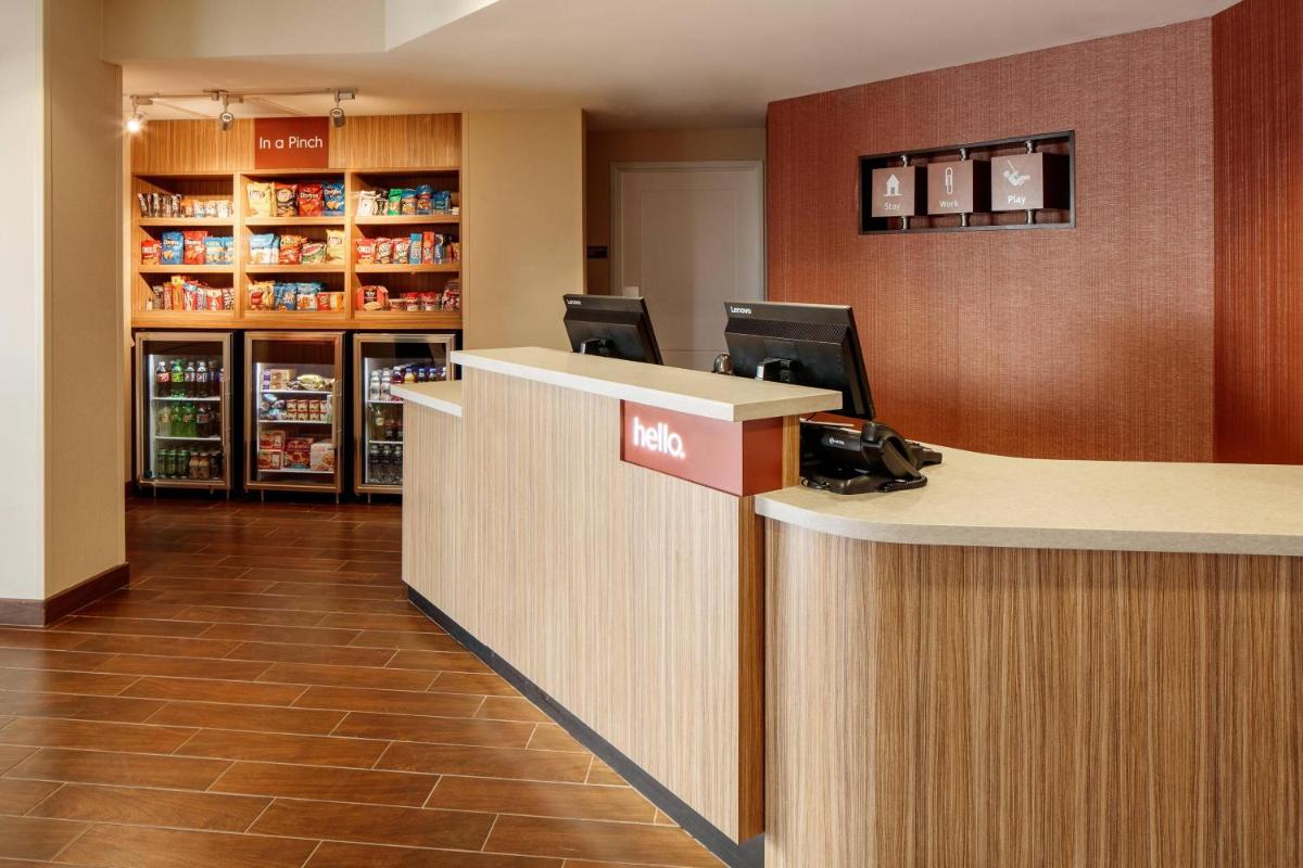 TownePlace Suites by Marriott Kansas City Airport - Housity