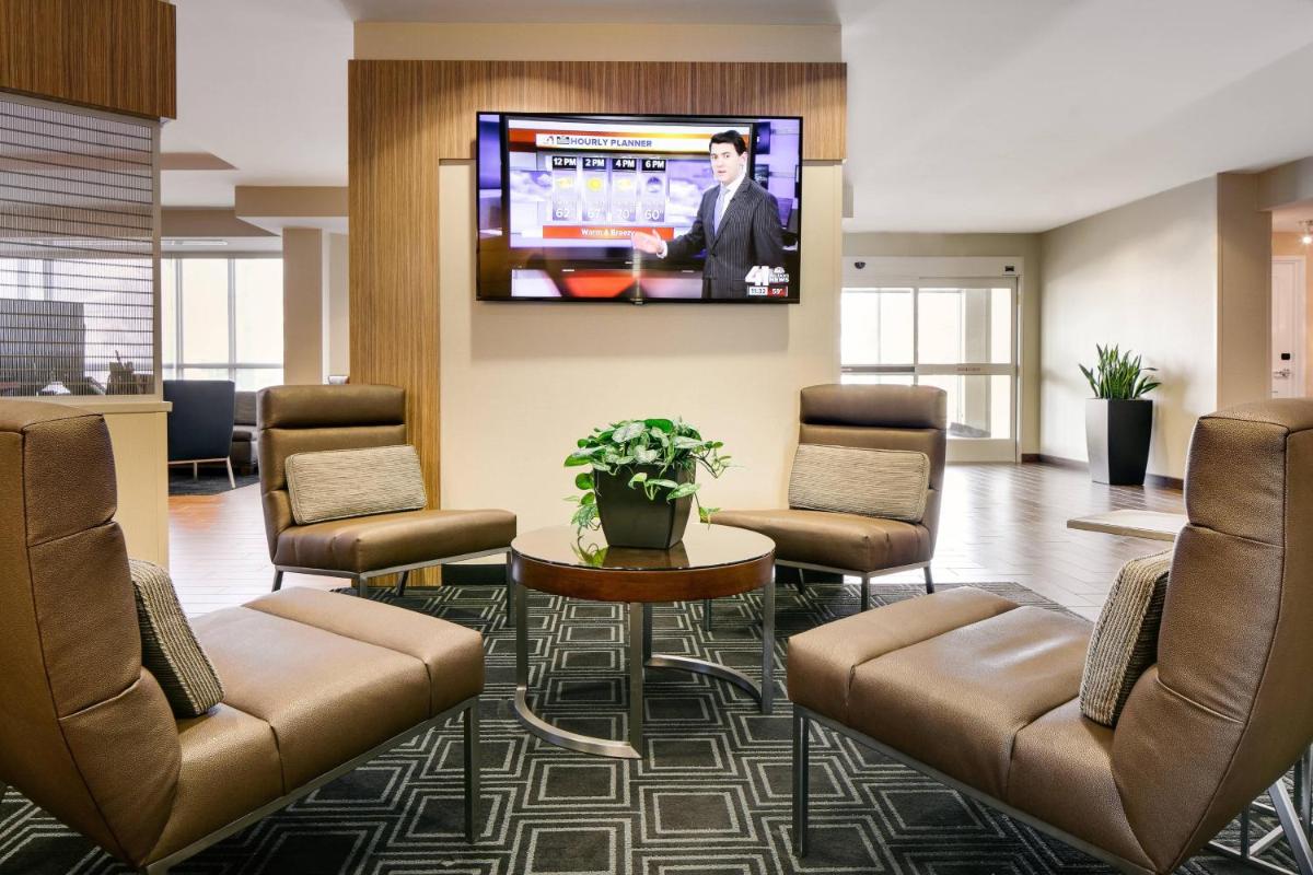 TownePlace Suites by Marriott Kansas City Airport - Housity
