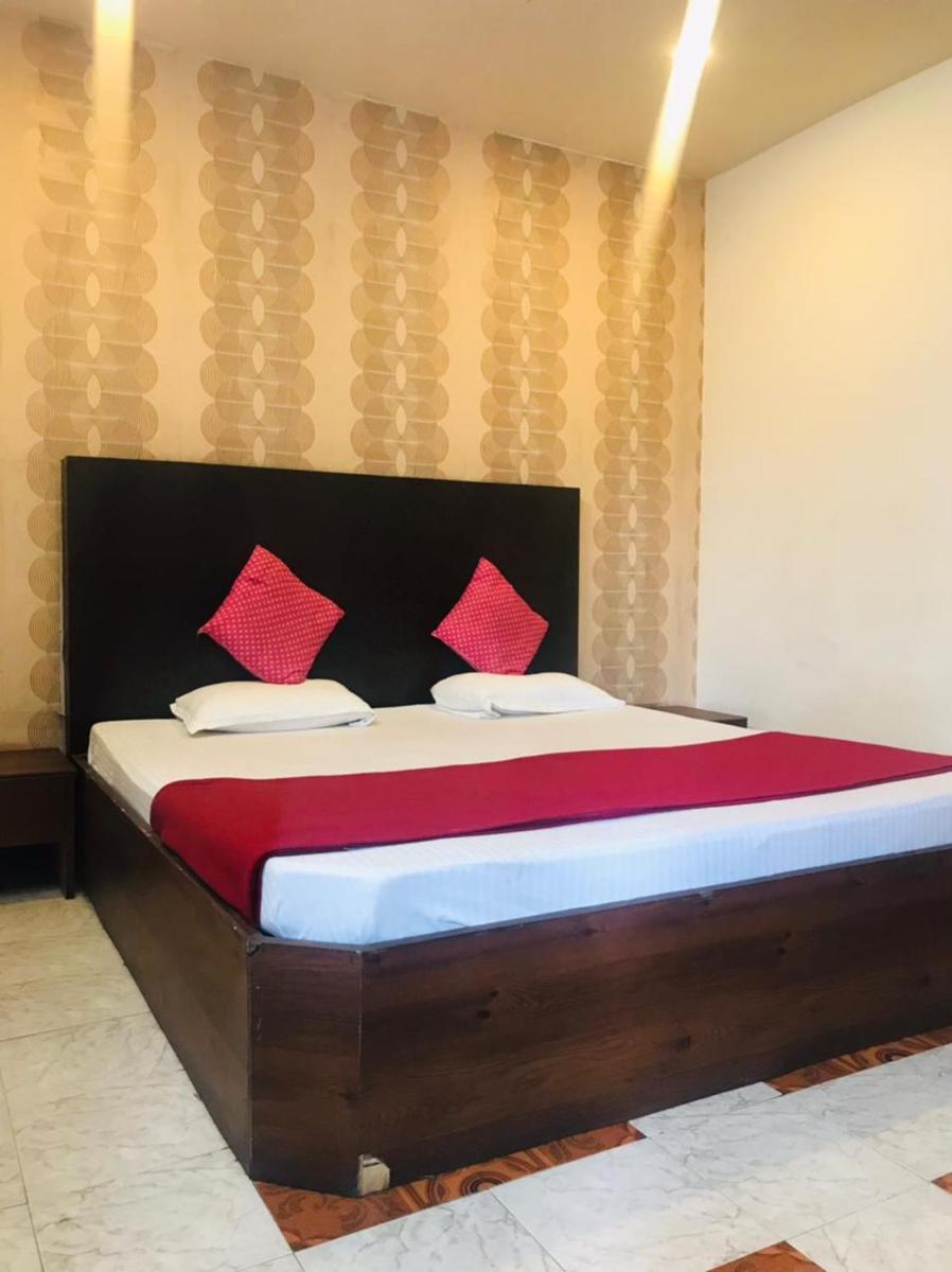 J J lodging - Housity