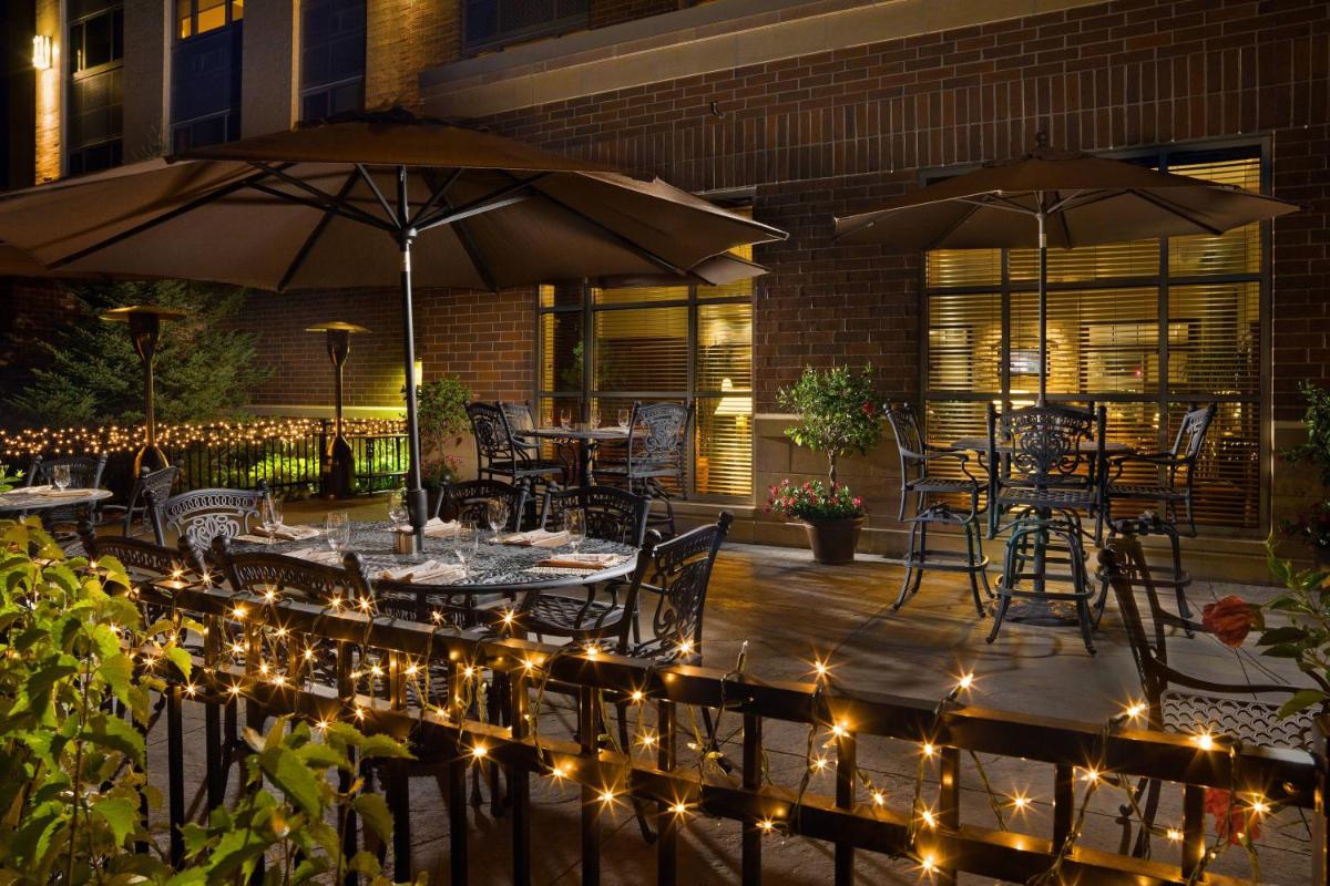 Sheraton St Paul Woodbury Hotel - Housity