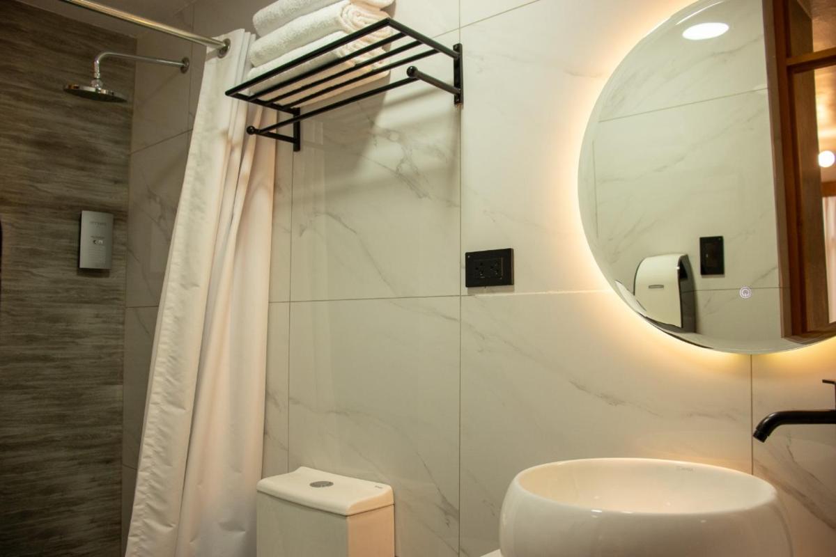 Yours Hotel Lifestyle - Hizvo