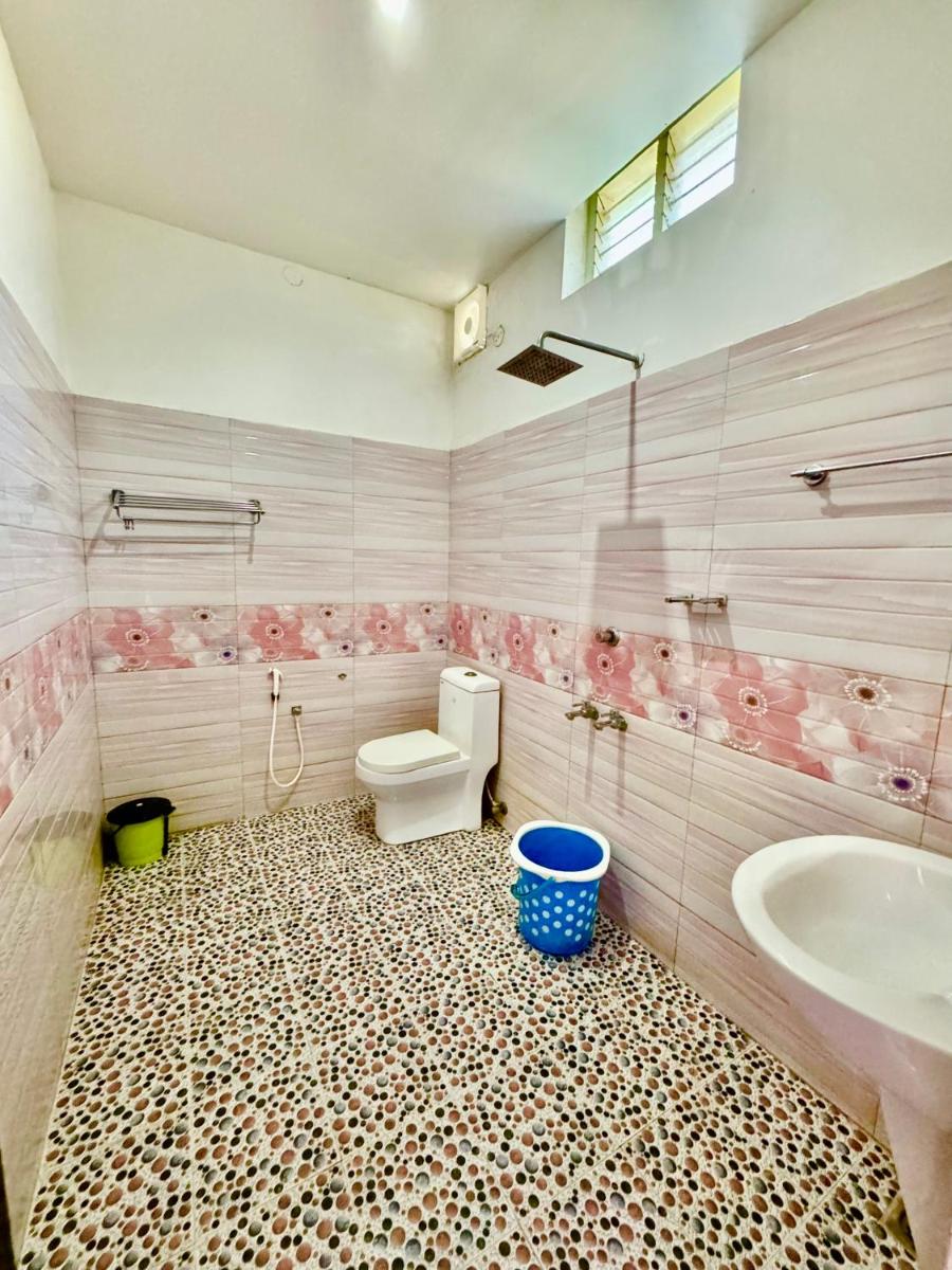 Chilanka Lake View Resort - Housity