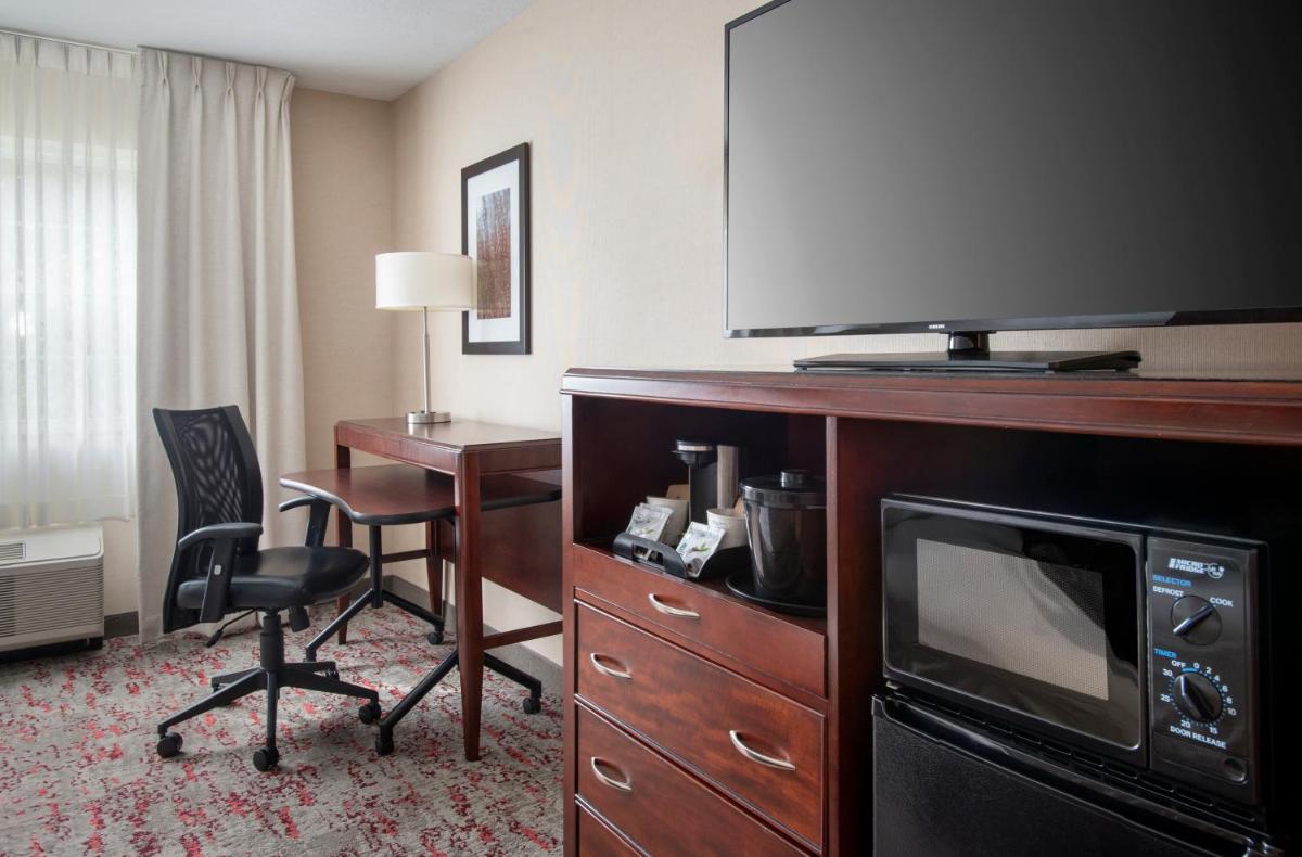 Fairfield Inn & Suites by Marriott Great Barrington Lenox/Berkshires - Housity