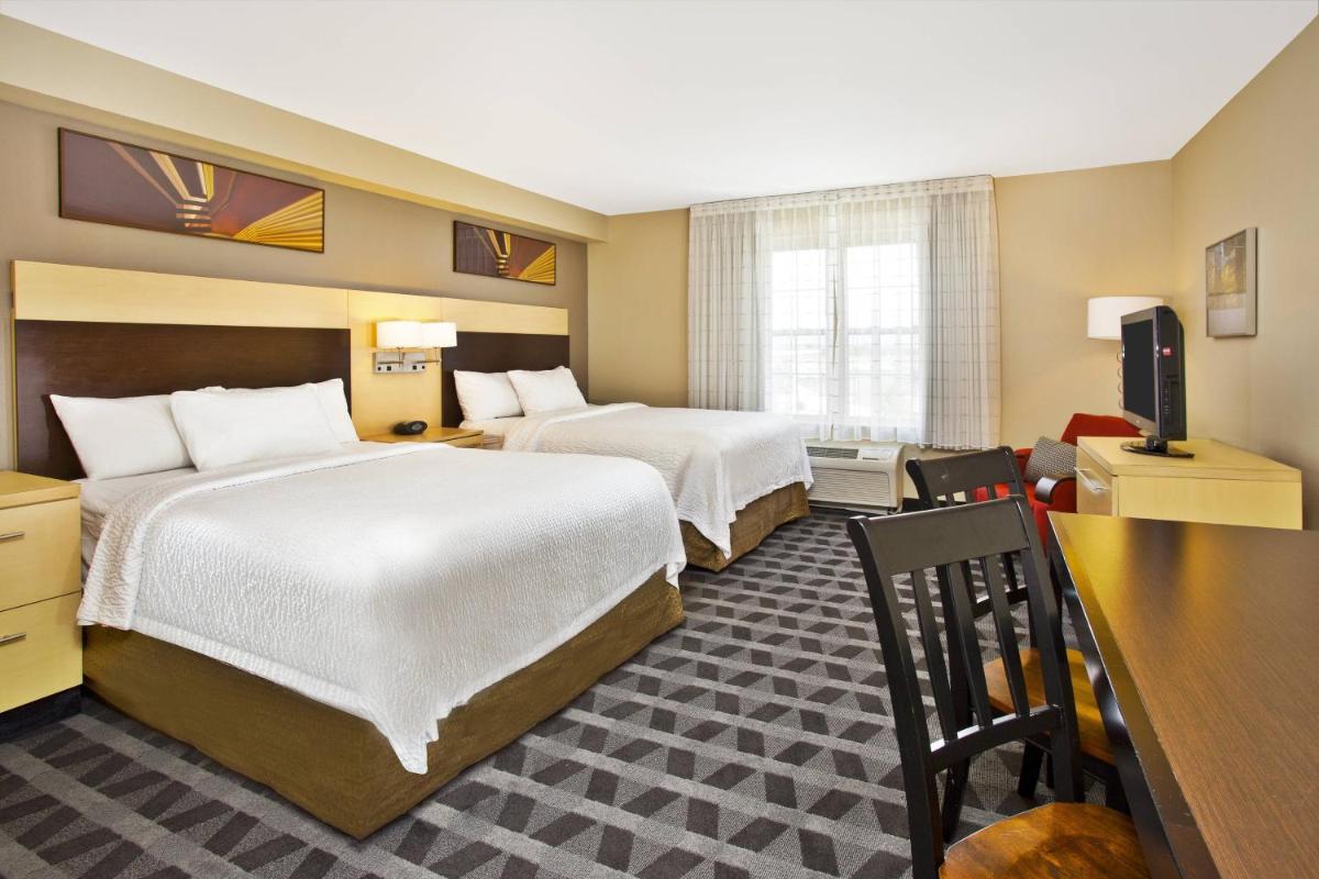 TownePlace Suites Republic Airport Long Island Farmingdale - Housity
