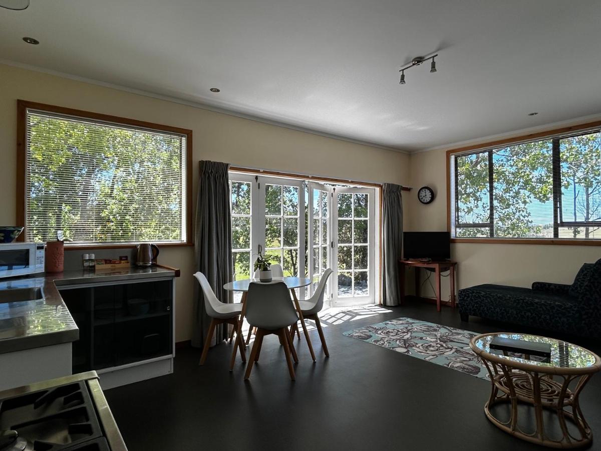 Creek Retreat - Housity