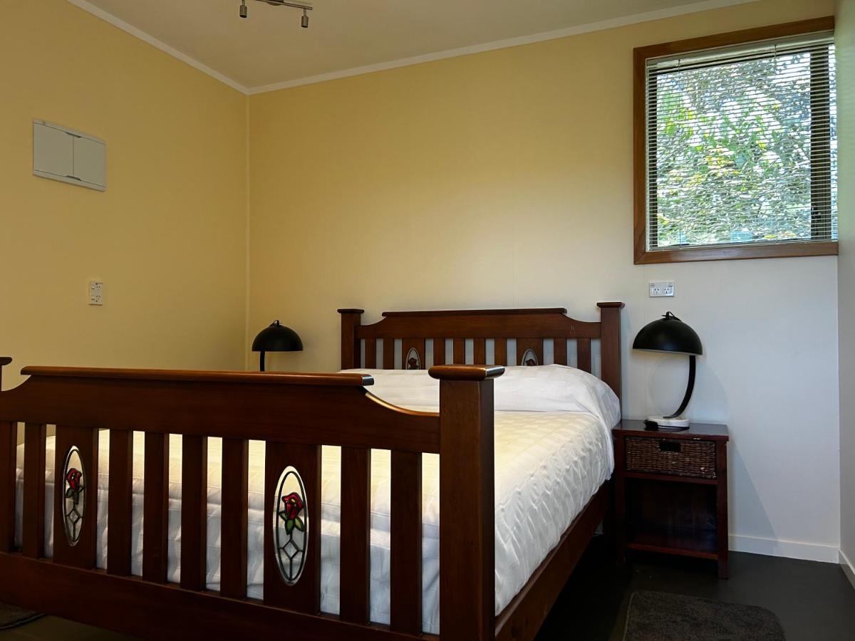 Creek Retreat - Housity