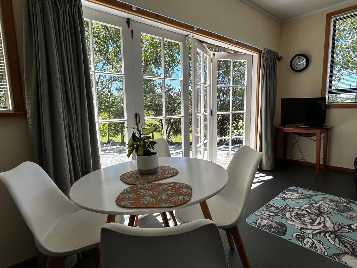 Creek Retreat - Housity