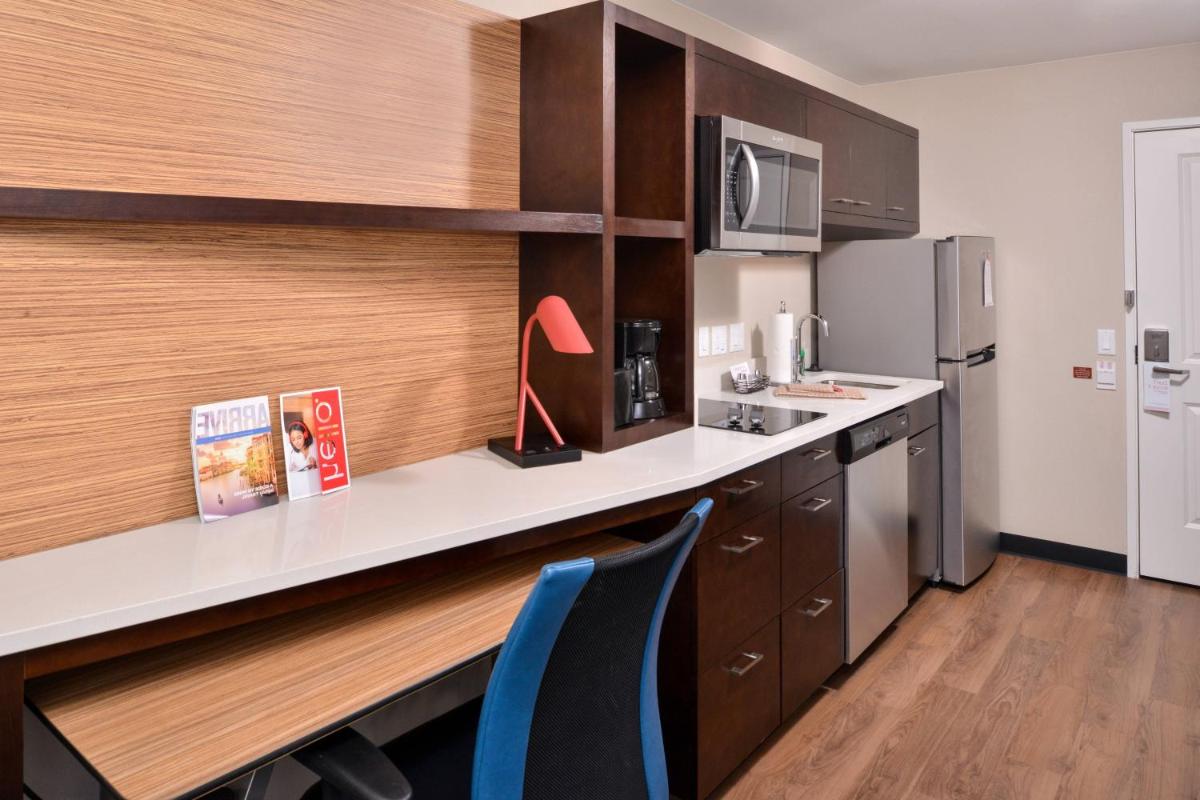 TownePlace Suites by Marriott Ontario Chino Hills - Housity