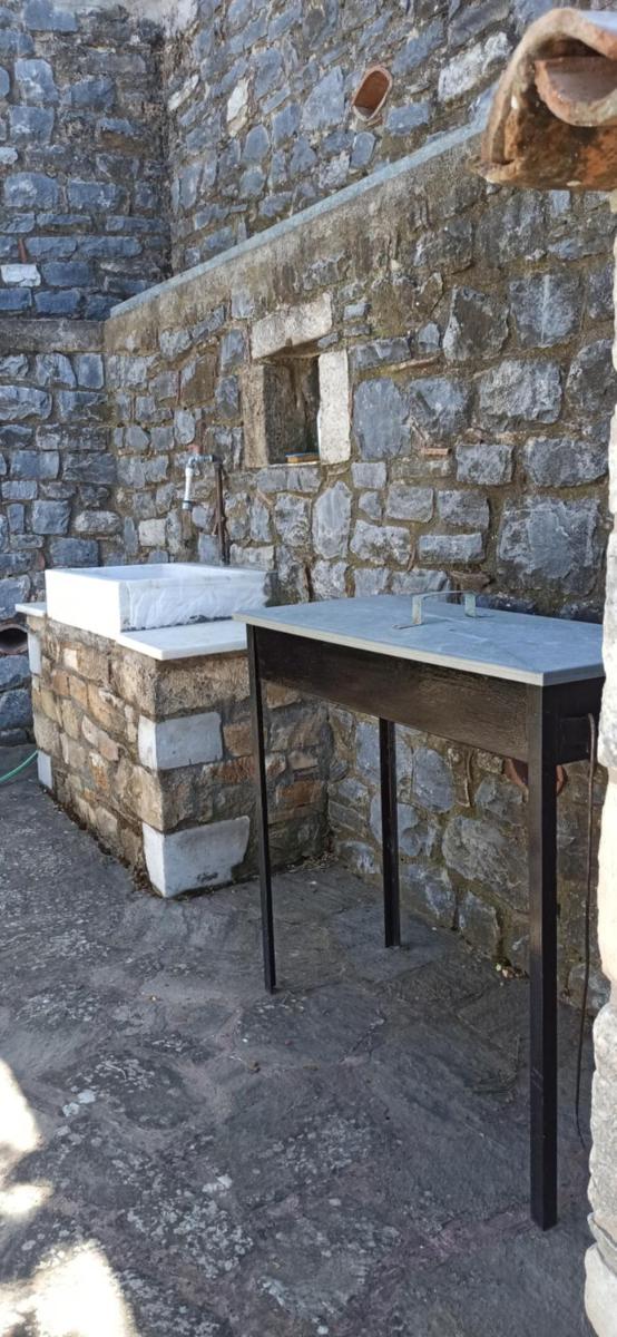 Magnolia Traditional Stone House in Vamvakou - Housity