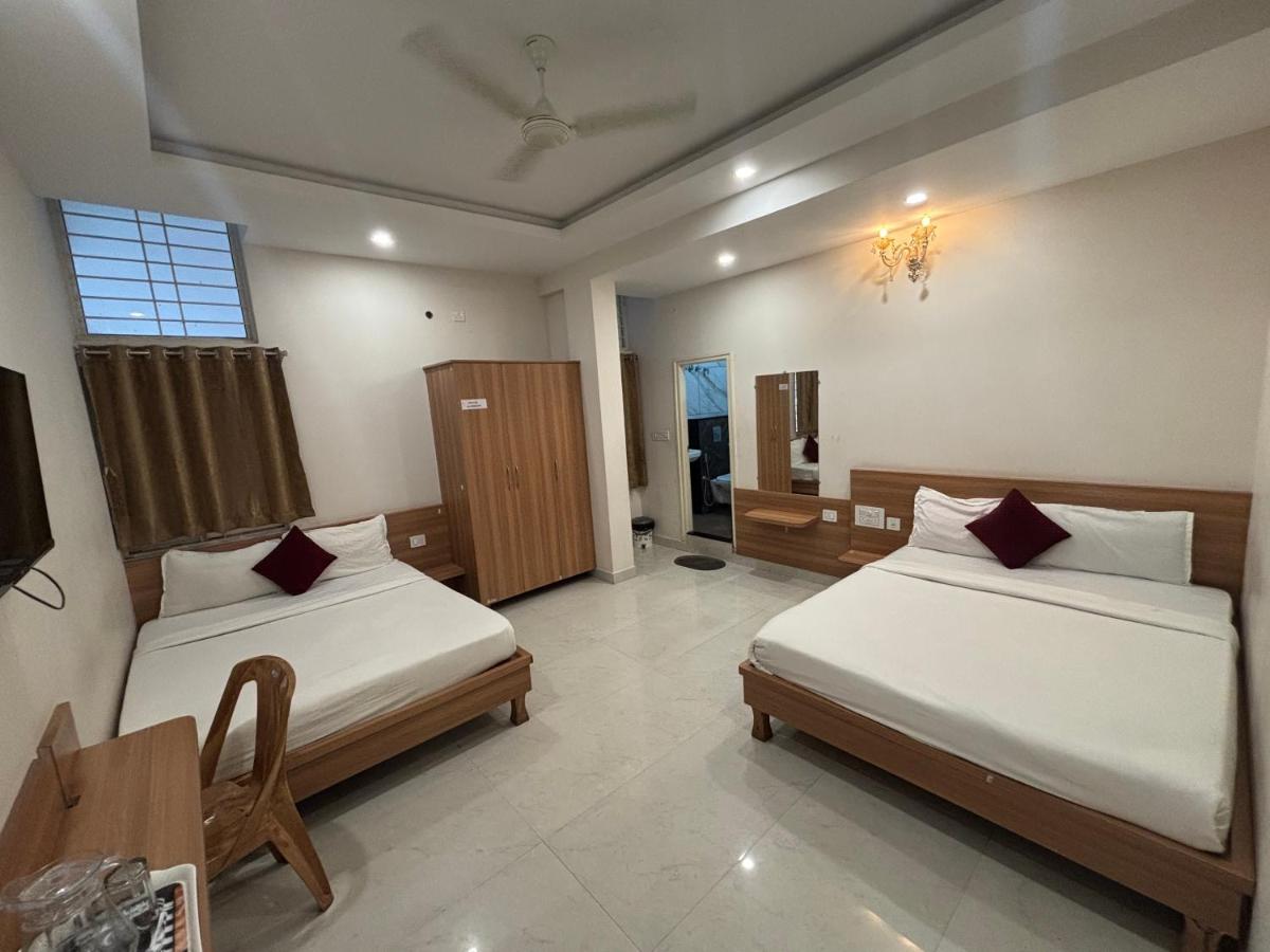 Seema Palace Inn - Housity