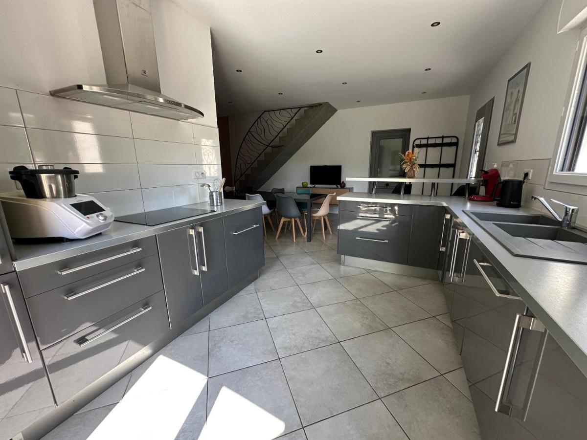 Champagne BNB - La Source - Housity