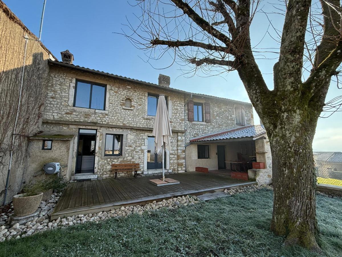 Gîte du Château de Treffort - Housity