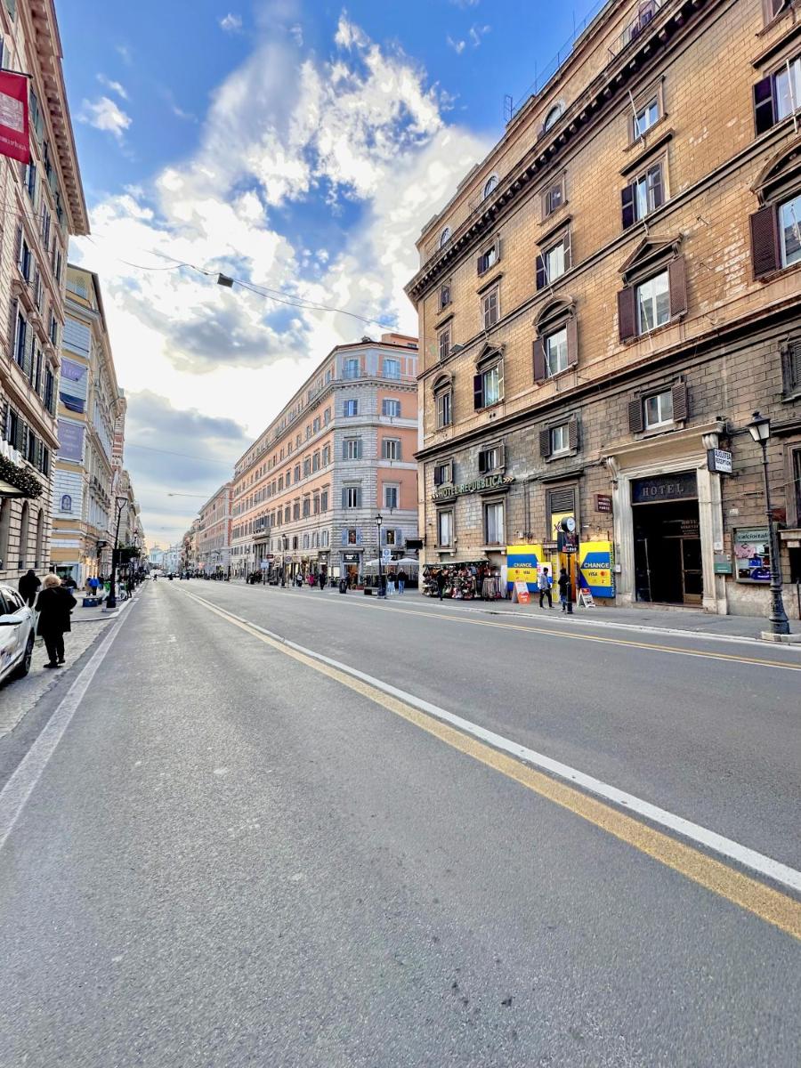 Hotel AD Suites Nazionale - Housity