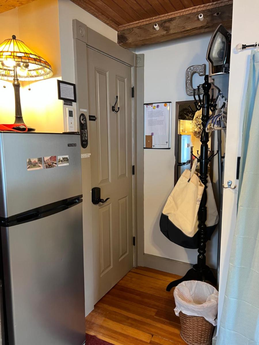 Hallowell Rooming House - Housity