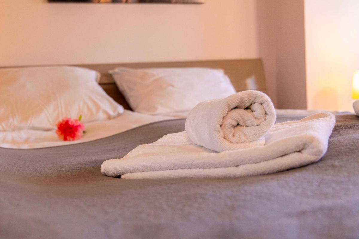 Apartament Julia - Housity