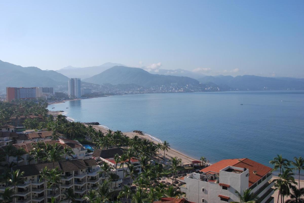 Beachfront view Condo beside la Isla Mall - Hizvo