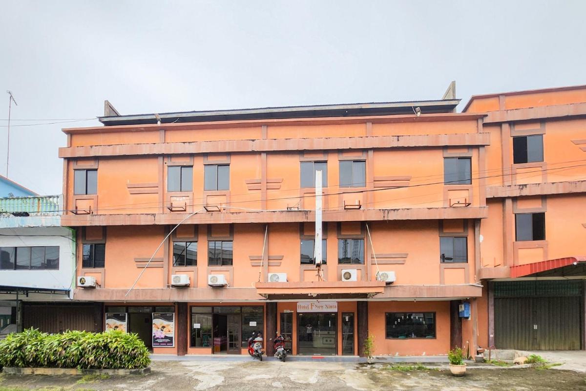 RedDoorz near Akau Potong Lembu Tanjung Pinang - Housity