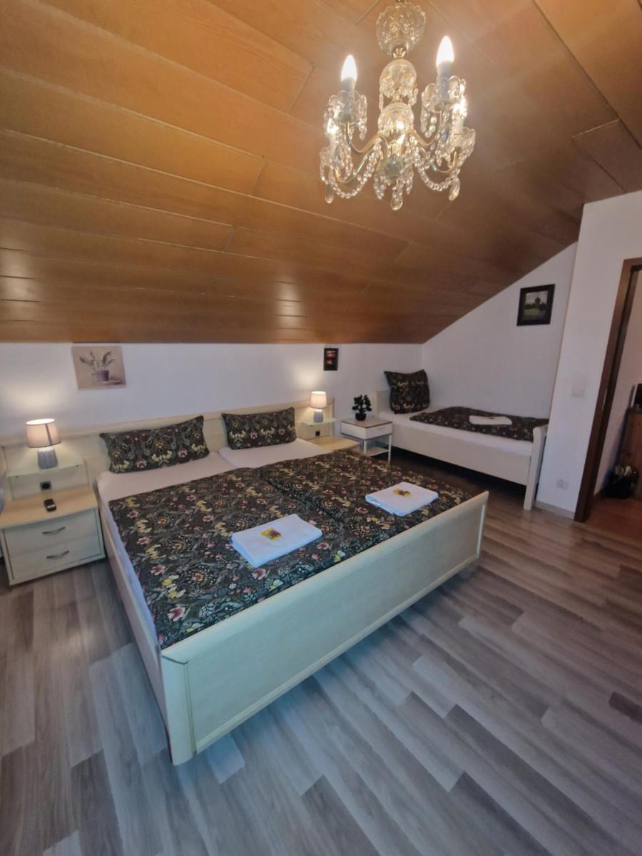 La Casa del Pueblo - Housity