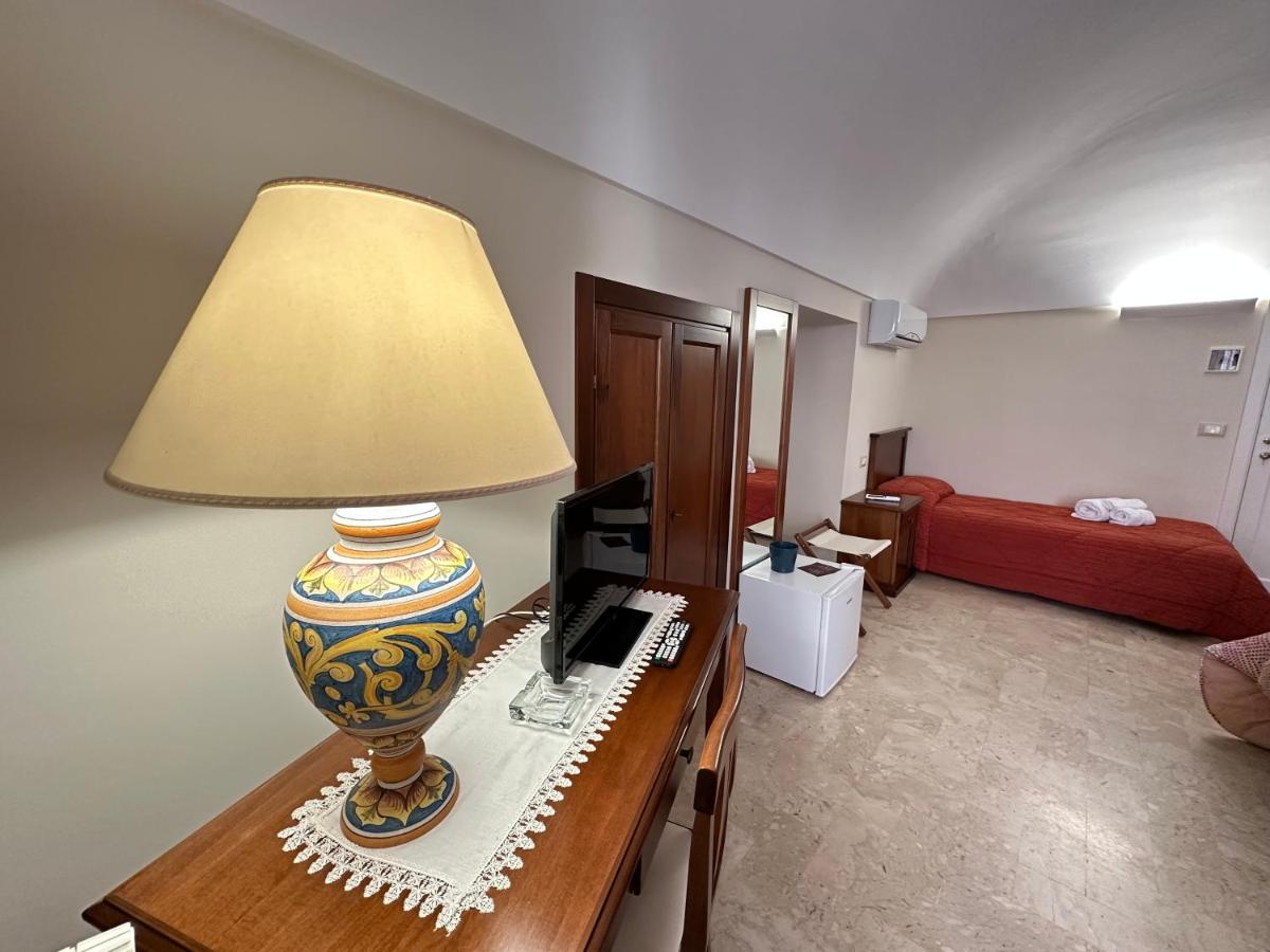 Historic B&B Apartments Home - Housity