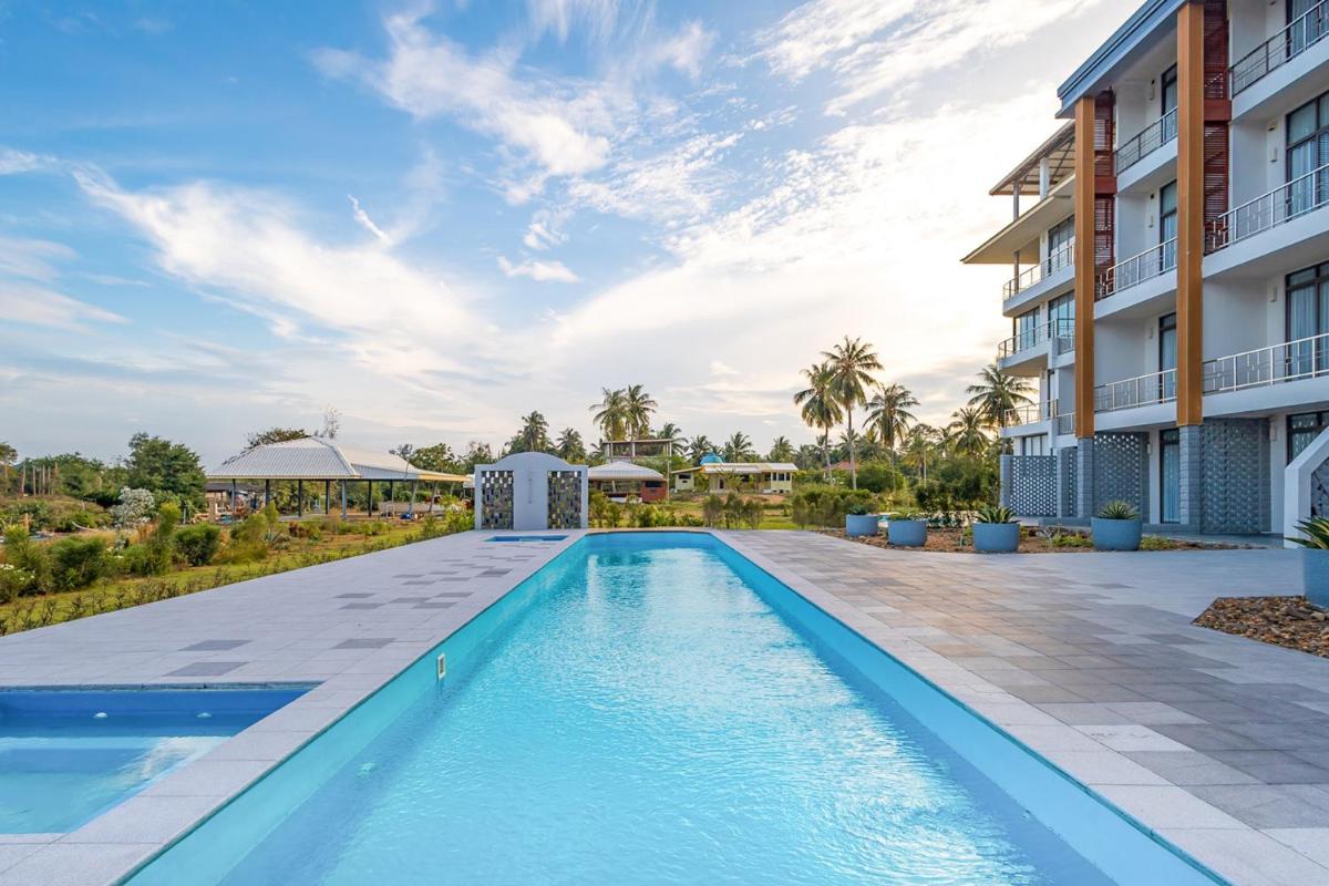 Koh Talu On Shore Hotel & Resort - Housity