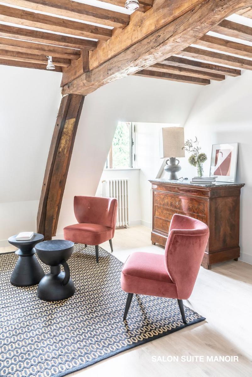 Coin salon dans l'établissement Les Manoirs des Portes de Deauville - Small Luxury Hotel Of The World