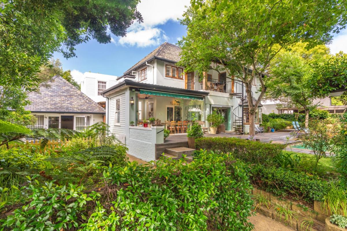Hedge House Guest House - Housity