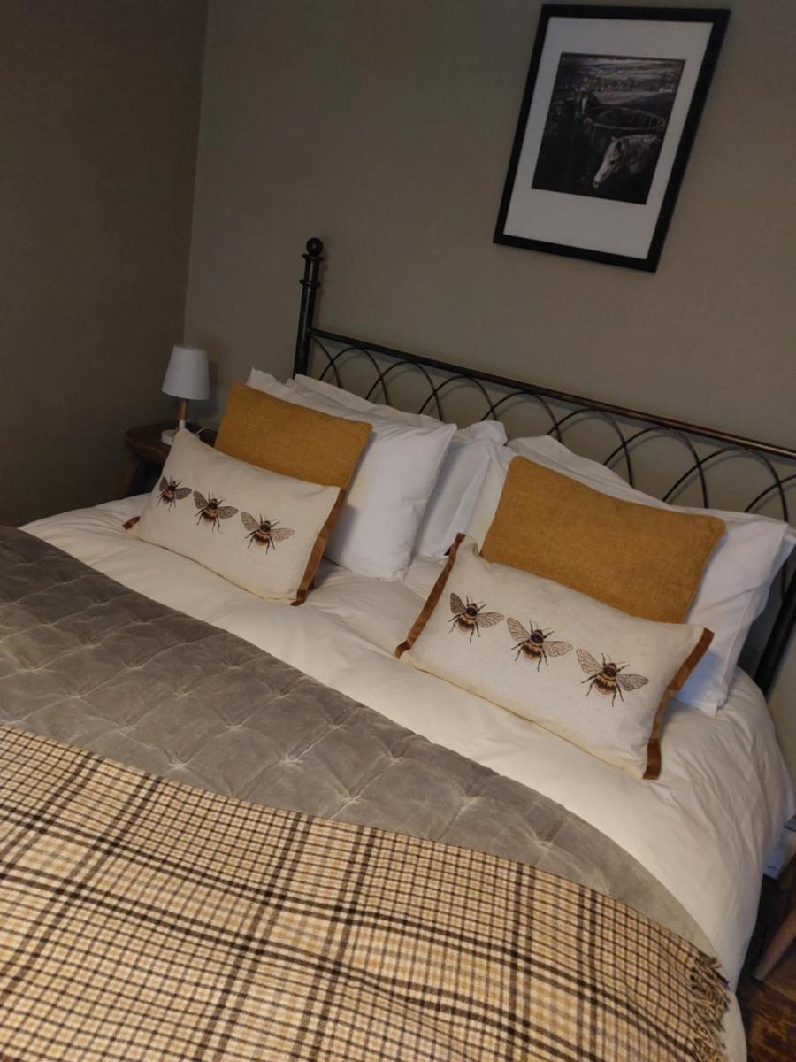 Sett Cottage - Housity