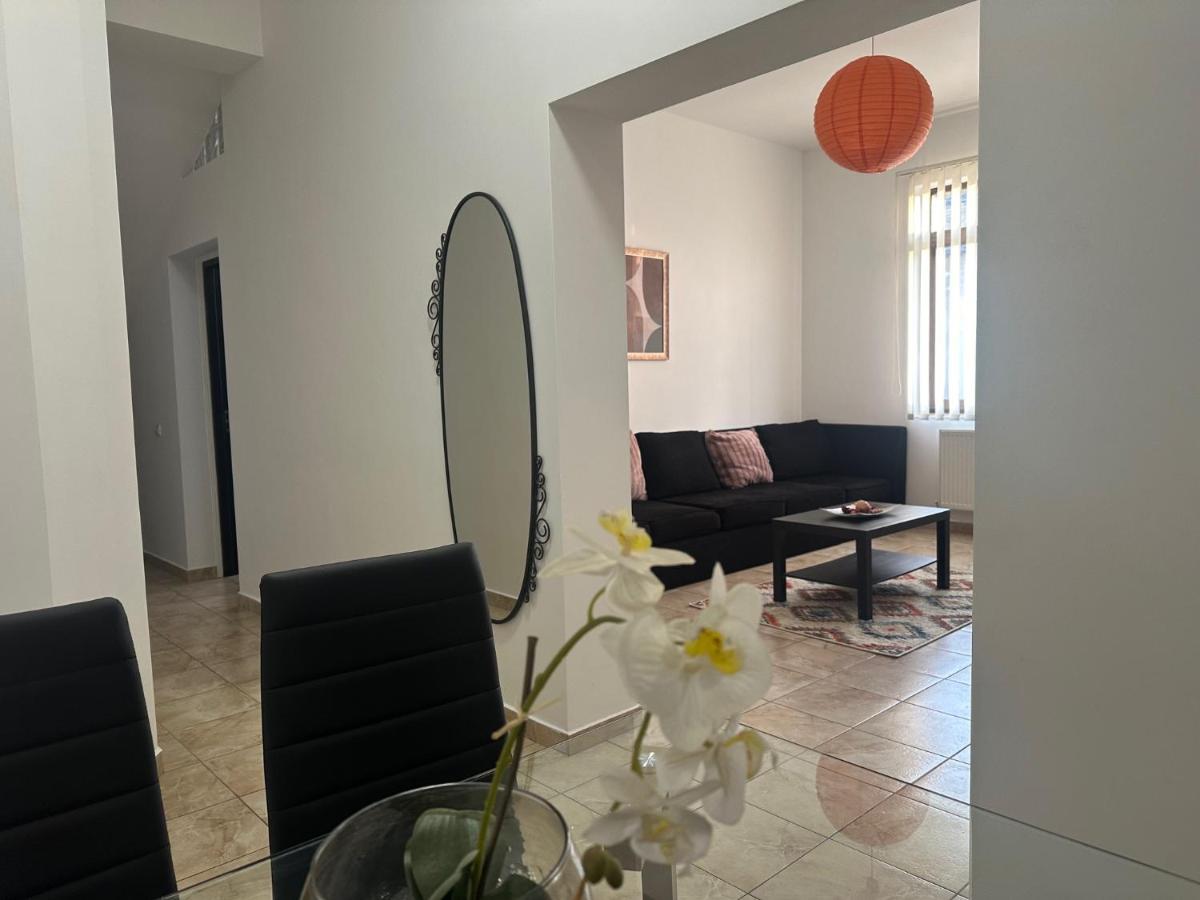 Mares Rentals Residence Magurele - Housity