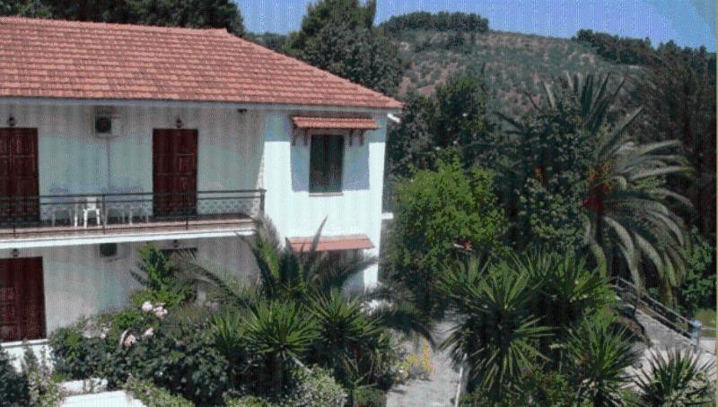 Hotel Orama - Housity