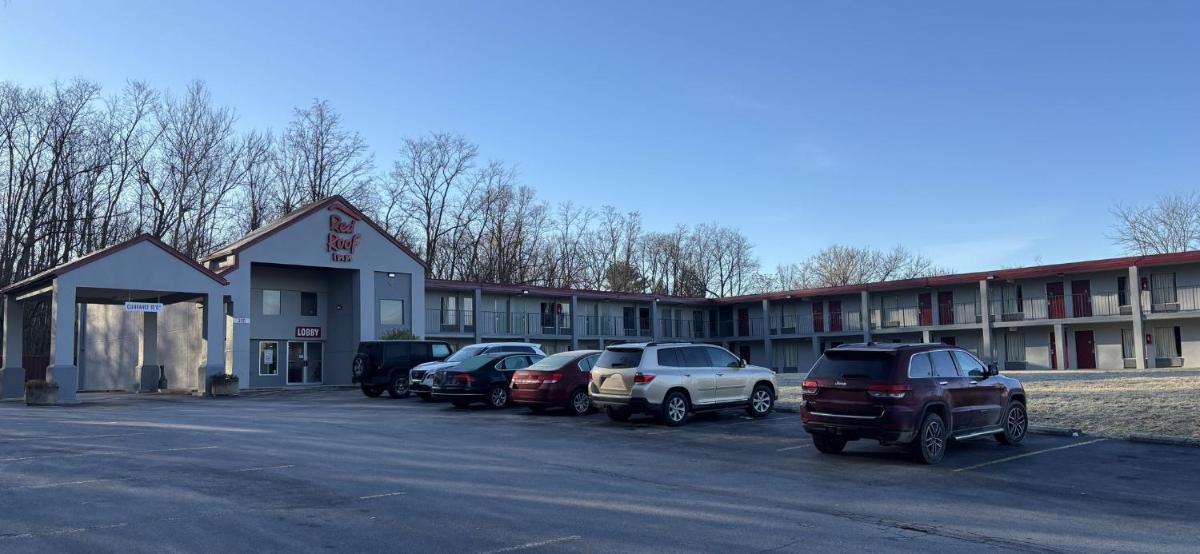HomeTowne Studios by Red Roof Hagerstown - Williamsport, MD - Housity
