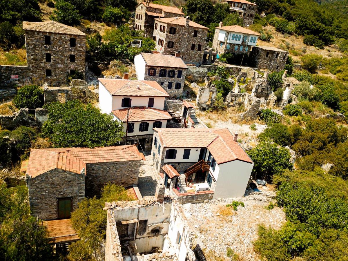 Domatia Stone Hotel - Housity